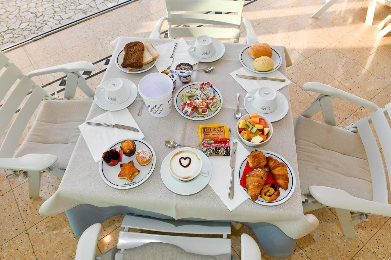 Hotel Beny Lido di Jesolo Eksteriør billede